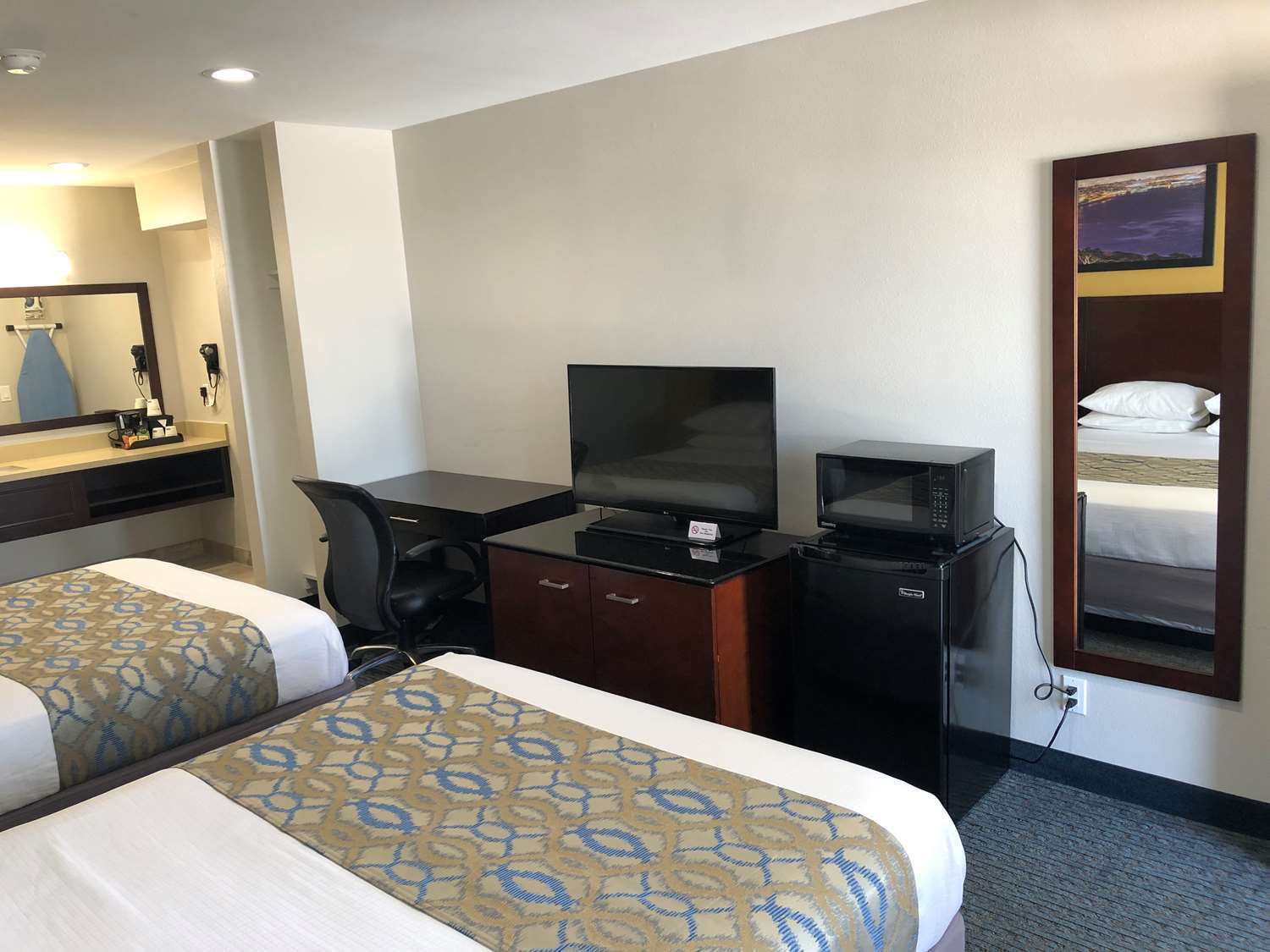 Quality Inn San Diego South - Чула Виста Стая снимка