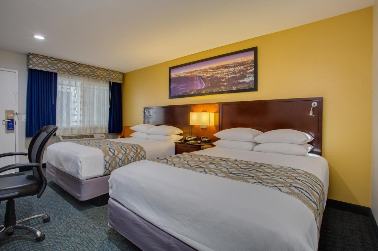 Quality Inn San Diego South - Чула Виста Екстериор снимка